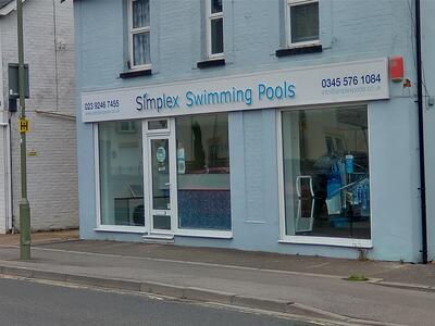 112Elm Simplex Swimming Pools