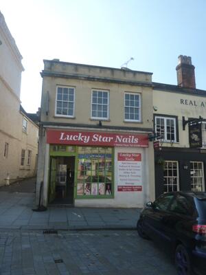 07 Market Place , Lucky Star Nails