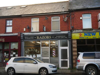 02 Razors Barbers