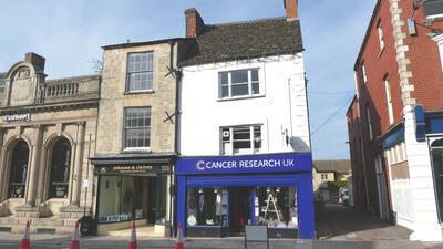 19 High Street    Cancer Research