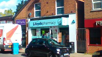 133  London Road     Lloyds Pharmacy