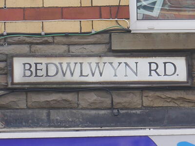 Bedwlwyn Road